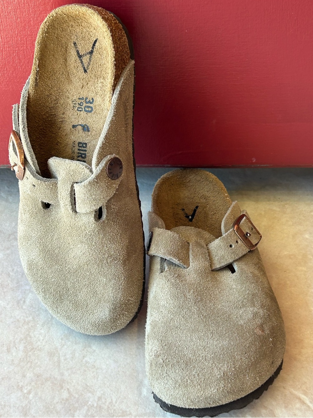 BIRKENSTOCK Kids s30eu Suede ‘Boston’ Clog - Taupe Beige-LOOK NEW!-retail $115